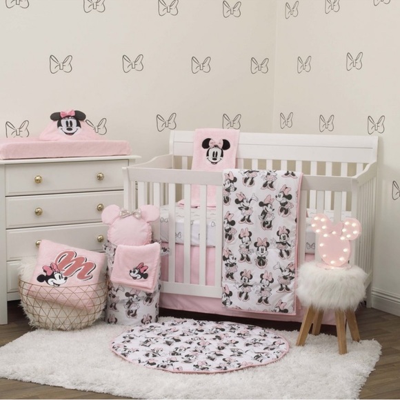 Disney Minnie Mouse Pink and White Bedding Set